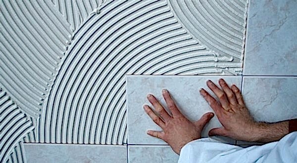 расценки на плиточные работы в Алматы укладка плитки на стену цены